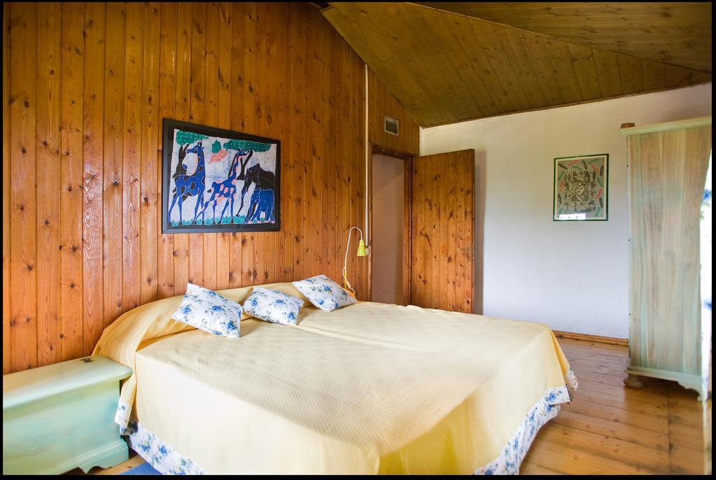 Agriturismo Famiglia Al Castello Di Bagnolo Bagnolo Piemonte Habitación foto