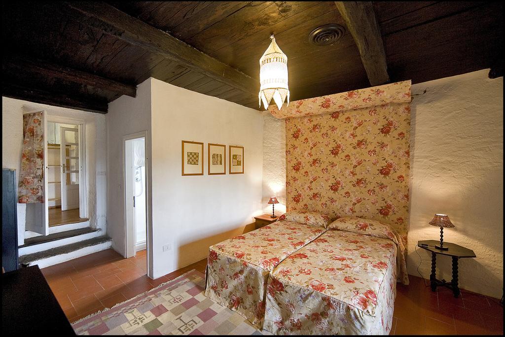 Agriturismo Famiglia Al Castello Di Bagnolo Bagnolo Piemonte Habitación foto
