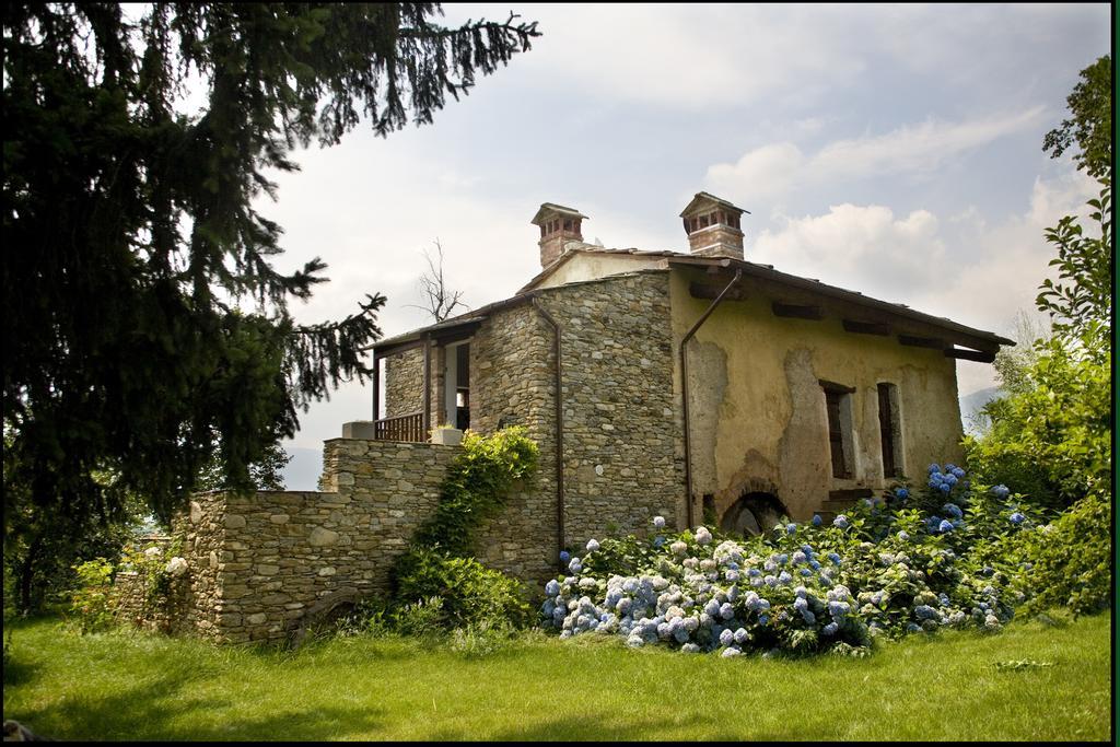 Agriturismo Famiglia Al Castello Di Bagnolo Bagnolo Piemonte Habitación foto