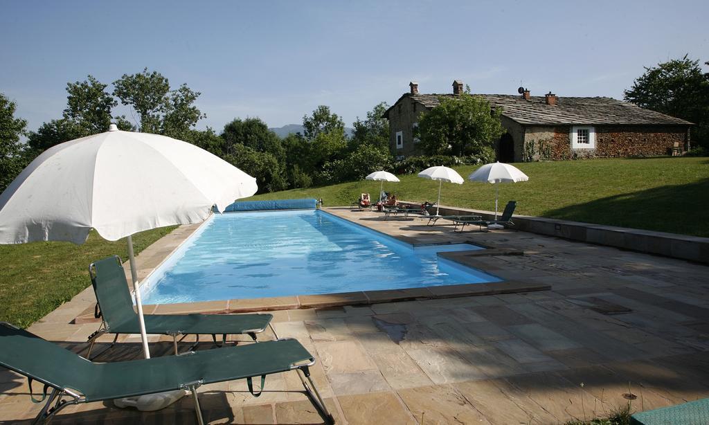 Agriturismo Famiglia Al Castello Di Bagnolo Bagnolo Piemonte Exterior foto