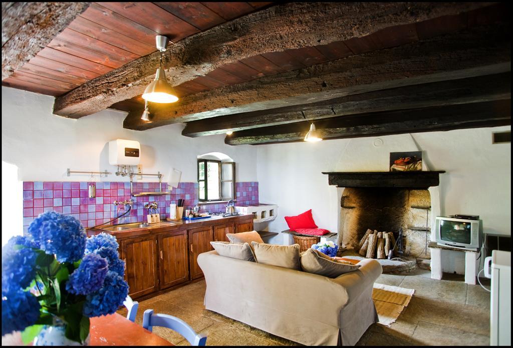 Agriturismo Famiglia Al Castello Di Bagnolo Bagnolo Piemonte Habitación foto