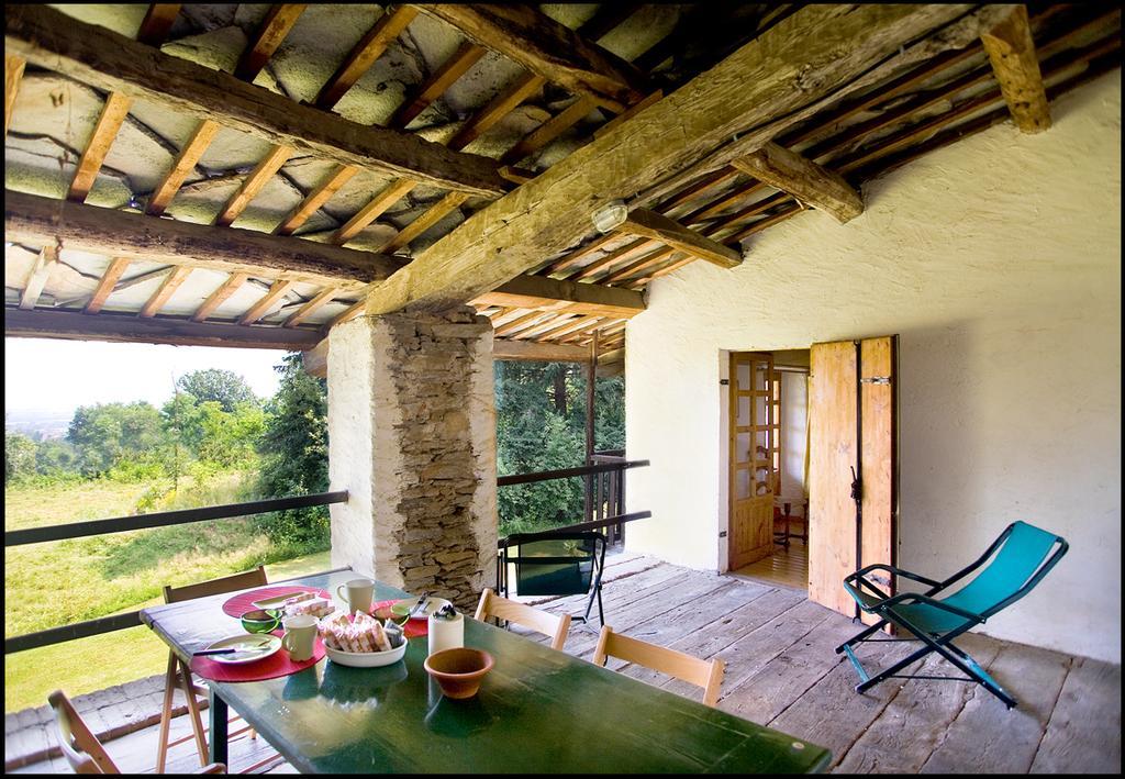 Agriturismo Famiglia Al Castello Di Bagnolo Bagnolo Piemonte Habitación foto
